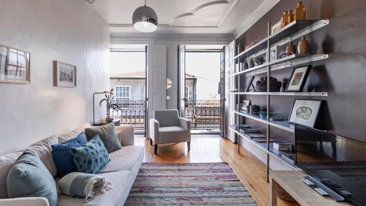Porto 61 - Bright 2Br W/ Balcony By Lovelystay エクステリア 写真