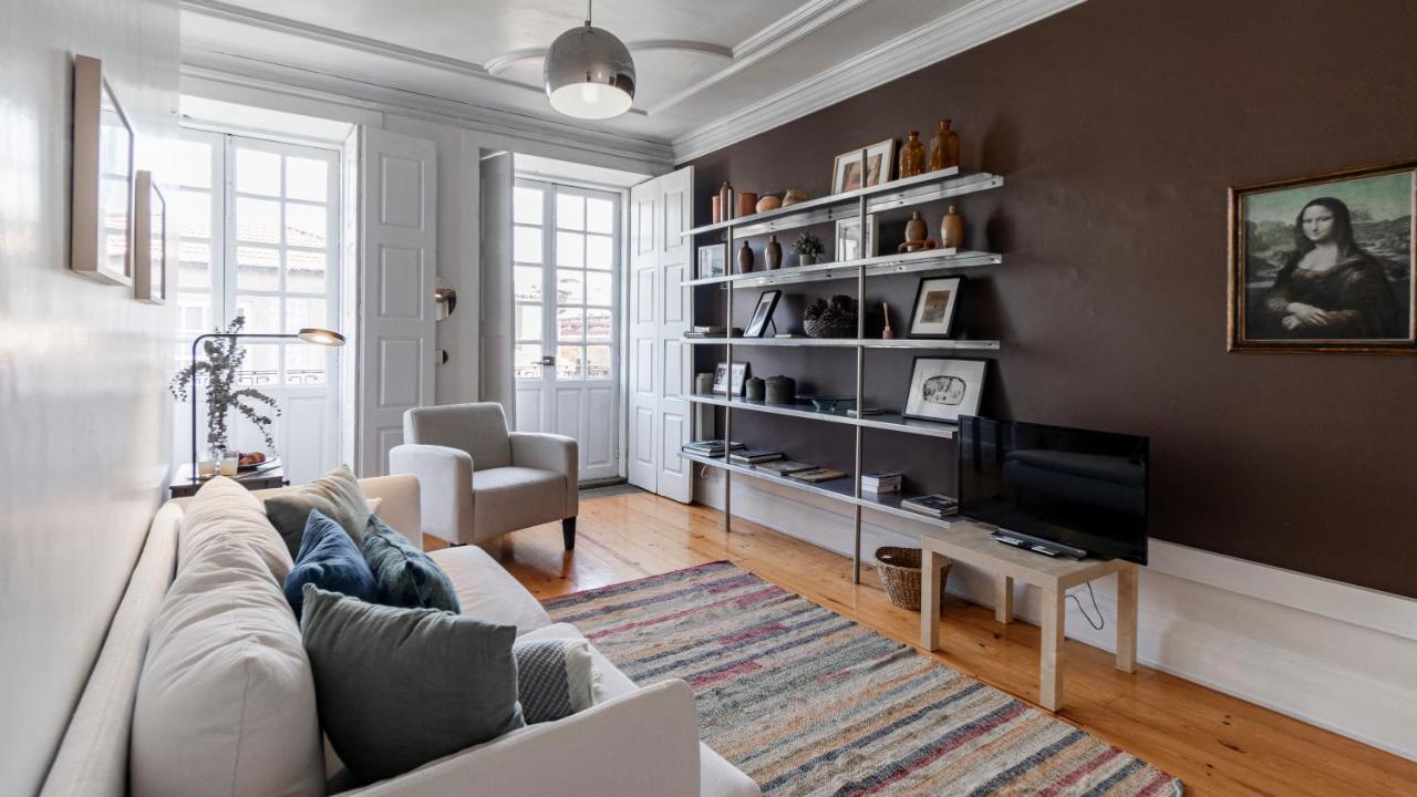 Porto 61 - Bright 2Br W/ Balcony By Lovelystay エクステリア 写真