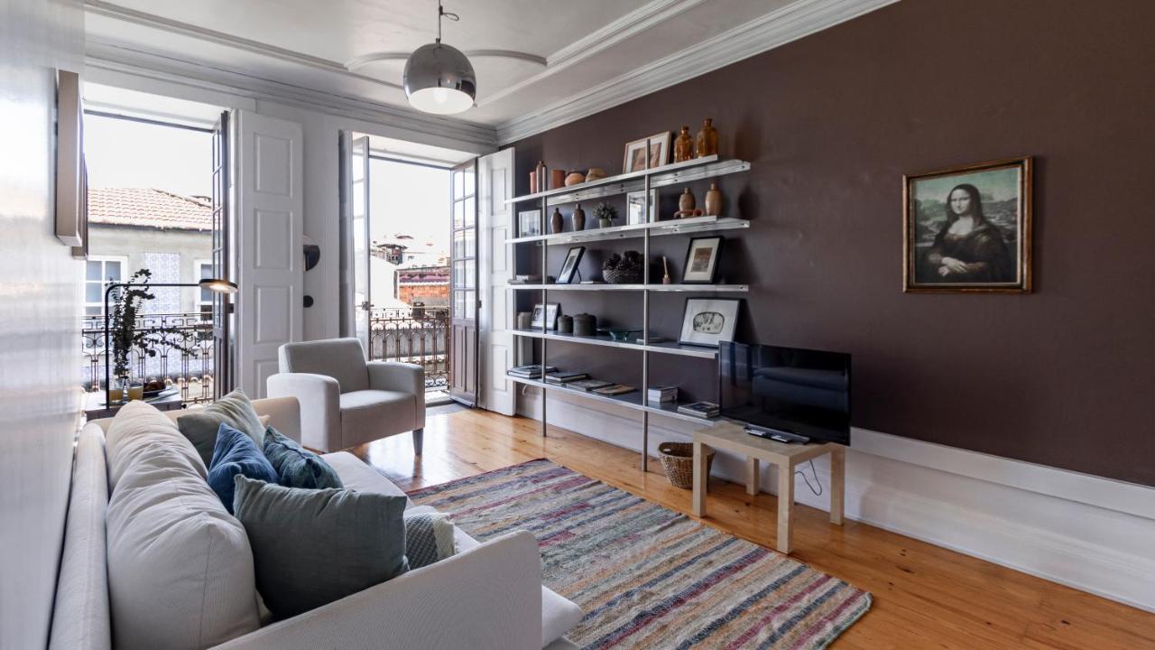 Porto 61 - Bright 2Br W/ Balcony By Lovelystay エクステリア 写真